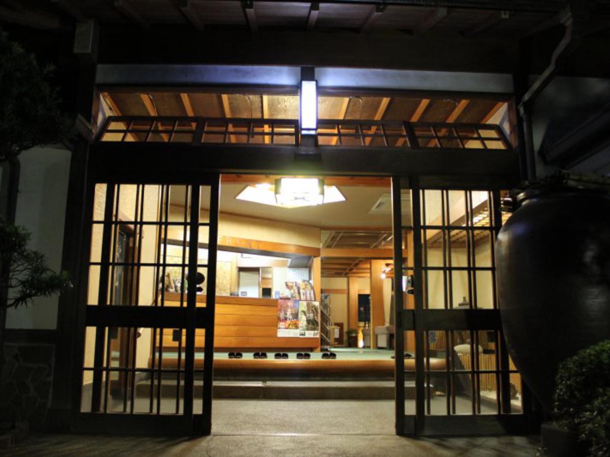 Atami Onsen Sakuraya Ryokan 4*